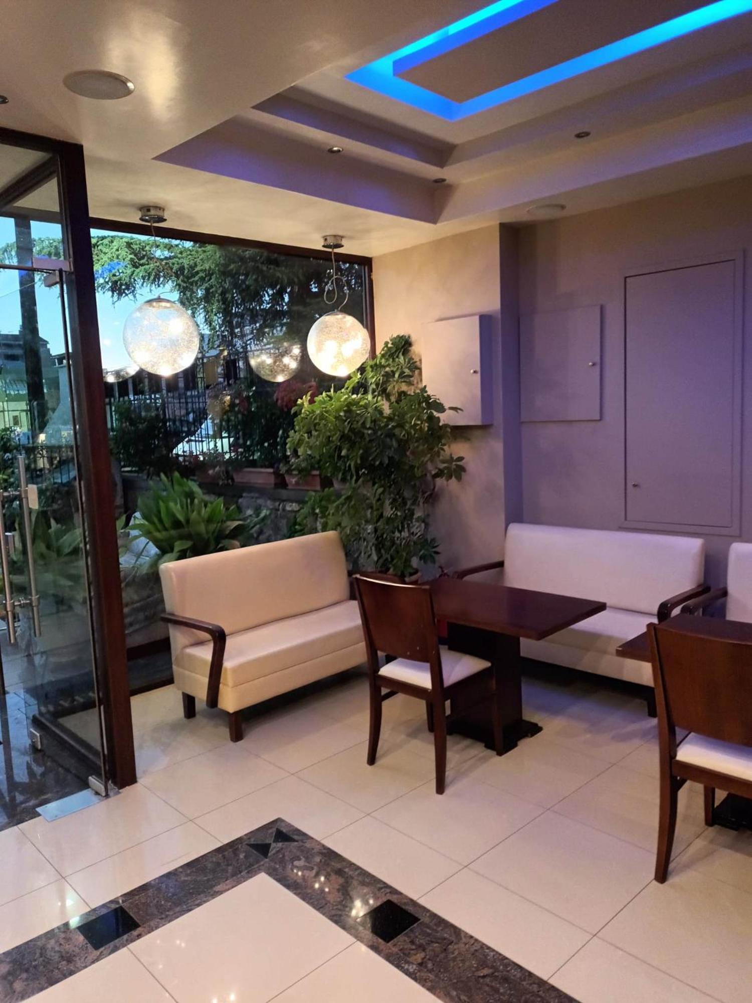 Saint George Hotel لوترا إديبسو المظهر الخارجي الصورة